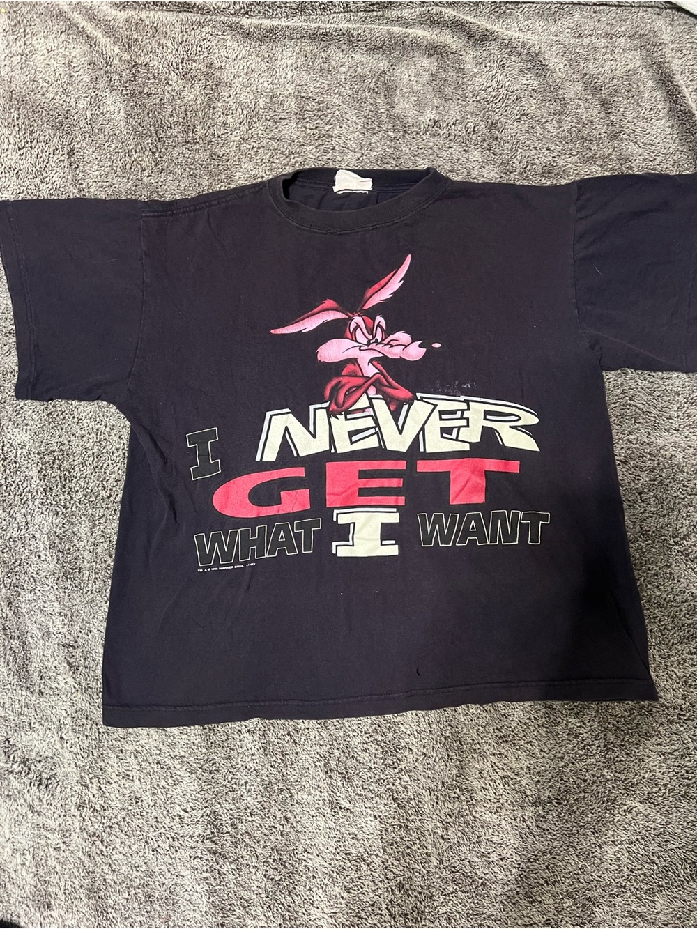 1996 Wile. E. Coyote tee